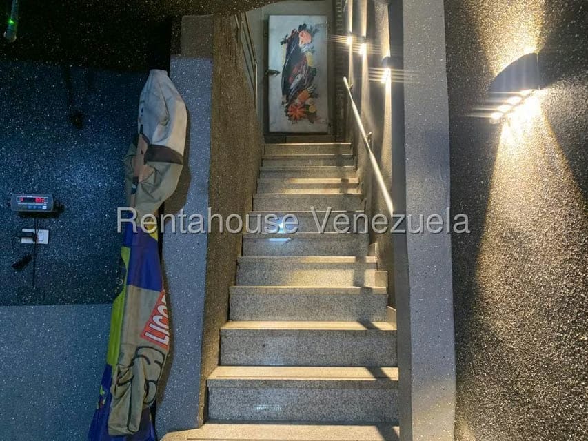 Comercial (Local Comercial) en Alquiler en El Paraiso, Distrito Metropolitano - 9