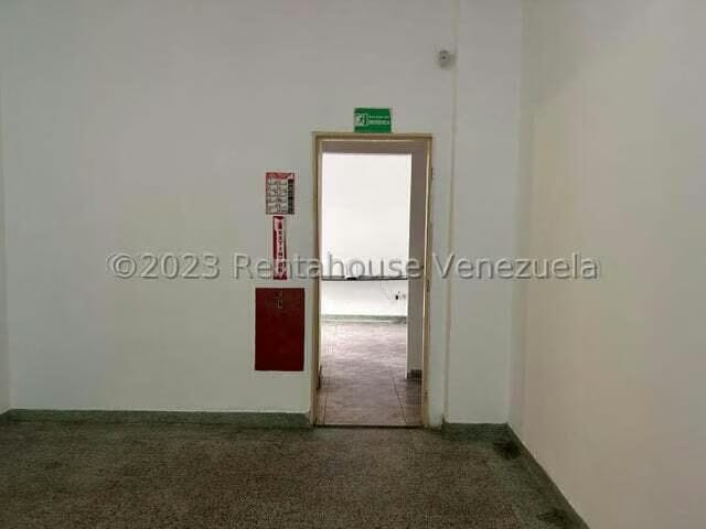 Comercial (Local Comercial) en Alquiler en San Bernardino, Distrito Metropolitano - 11