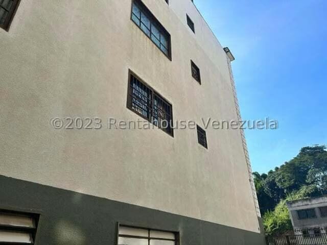 Comercial (Local Comercial) en Alquiler en San Bernardino, Distrito Metropolitano - 3