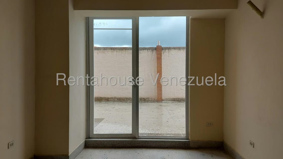 Comercial (Oficina) en Alquiler en Las Acacias, Carabobo - 14