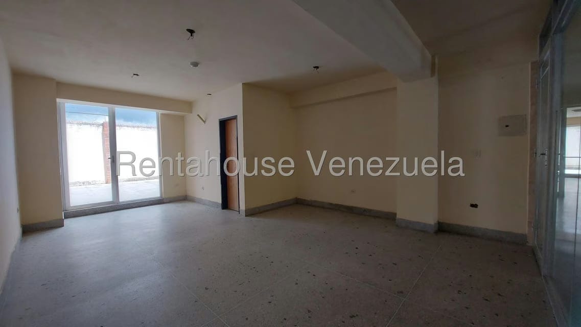 Comercial (Oficina) en Alquiler en Las Acacias, Carabobo - 5
