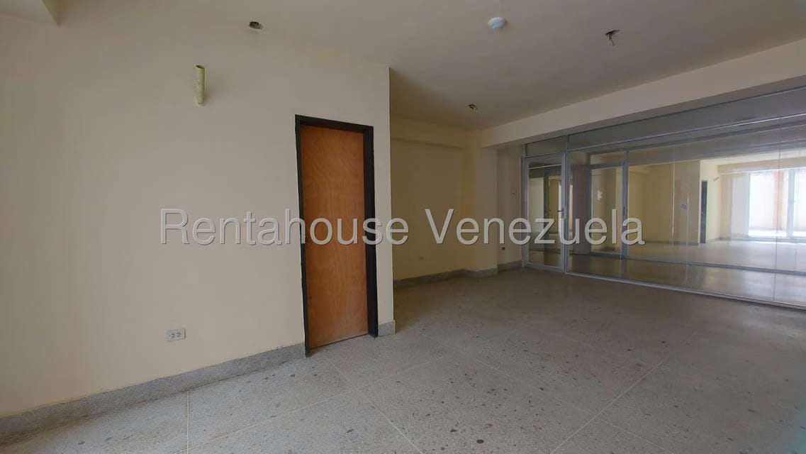 Comercial (Oficina) en Alquiler en Las Acacias, Carabobo - 8