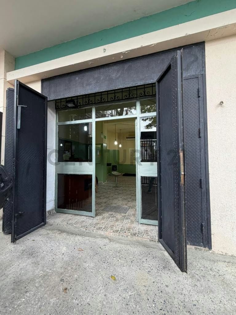 Local Comercial en alquiler pie de calle San bernardino 57mts2 - 6