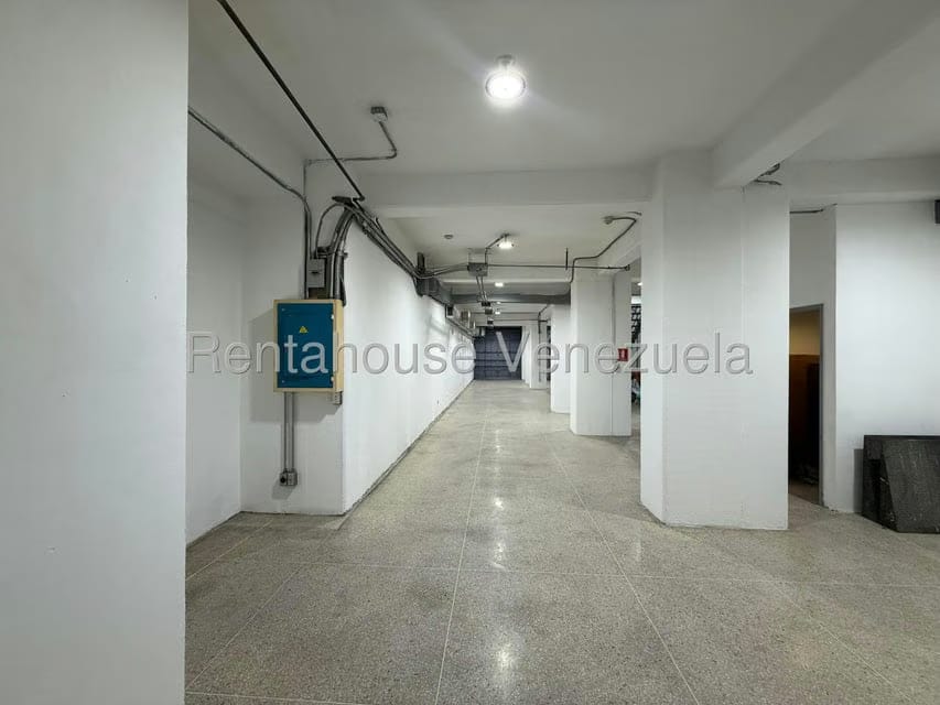 Comercial (Local Comercial) en Venta en Parroquia La Candelaria, Distrito Metropolitano - 3