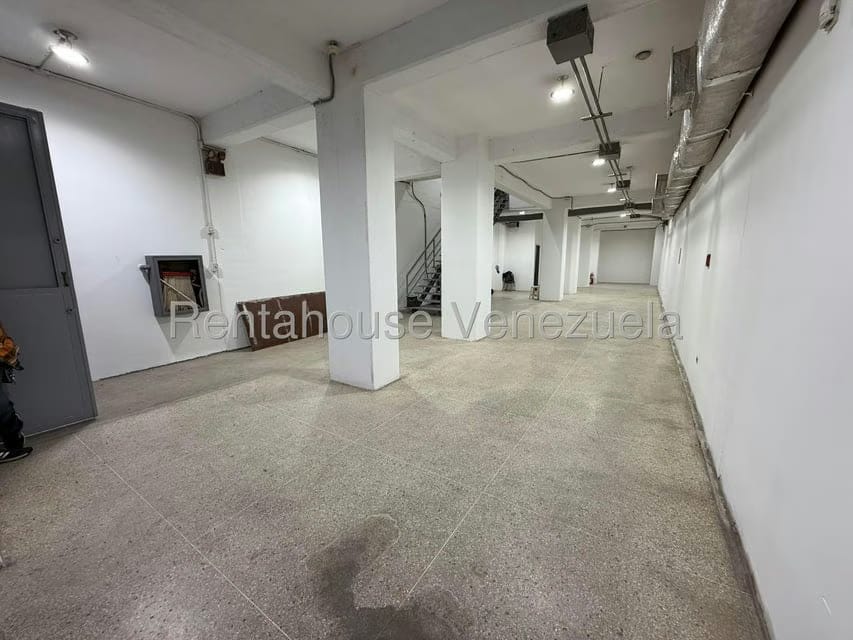Comercial (Local Comercial) en Venta en Parroquia La Candelaria, Distrito Metropolitano - 5