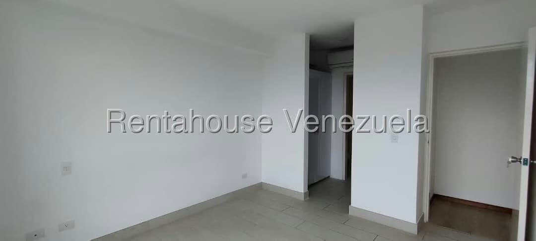 Apartamento (1 Nivel) en Venta en La Lagunita Country Club, Distrito Metropolitano - 25