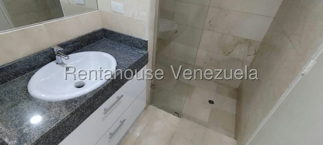 Apartamento (1 Nivel) en Venta en La Lagunita Country Club, Distrito Metropolitano - 33