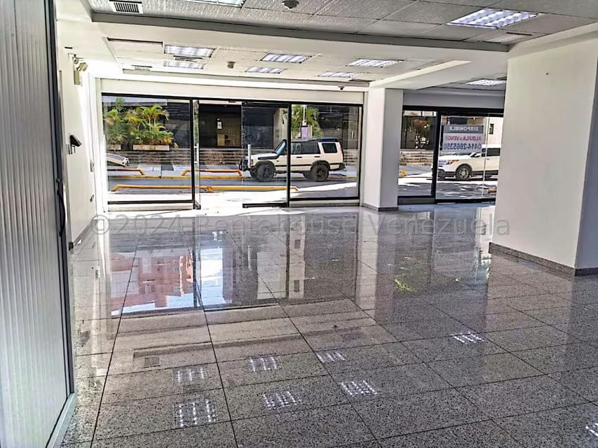 Comercial (Local Comercial) en Venta en El Rosal, Distrito Metropolitano - 10