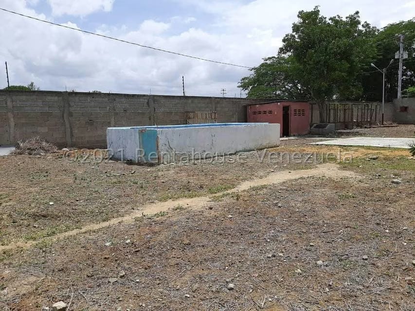 Comercial (Galpon - Deposito) en Venta en Parroquia Tamaca, Lara - 13