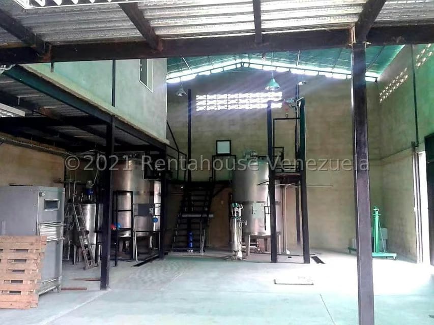 Comercial (Galpon - Deposito) en Venta en Parroquia Tamaca, Lara - 4