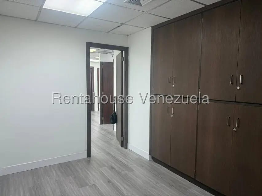 Comercial (Oficina) en Alquiler en Chacao, Distrito Metropolitano - 2