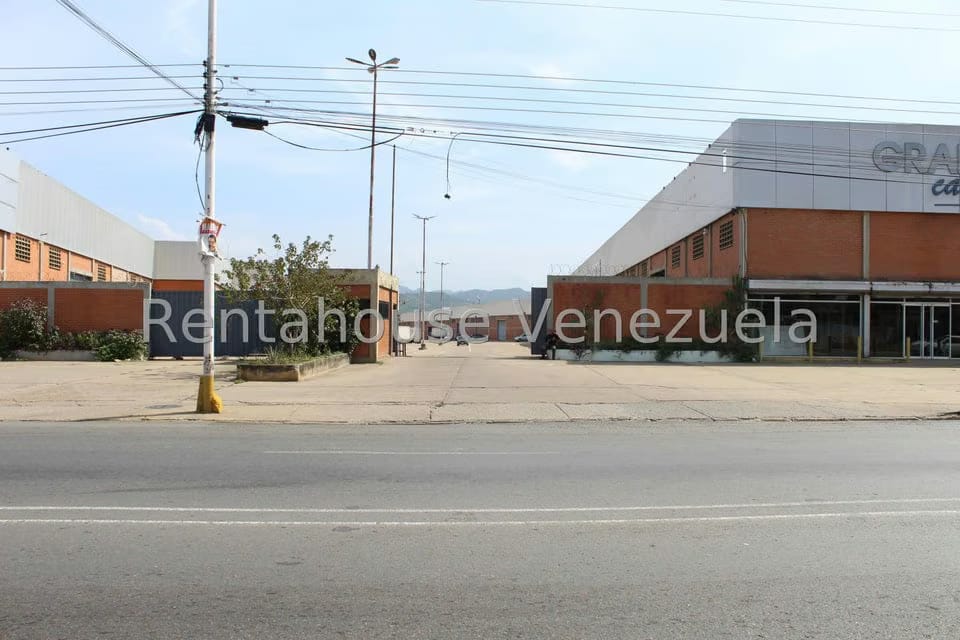 Comercial (Galpon - Deposito) en Venta en Zona Industrial, Anzoategui - 2