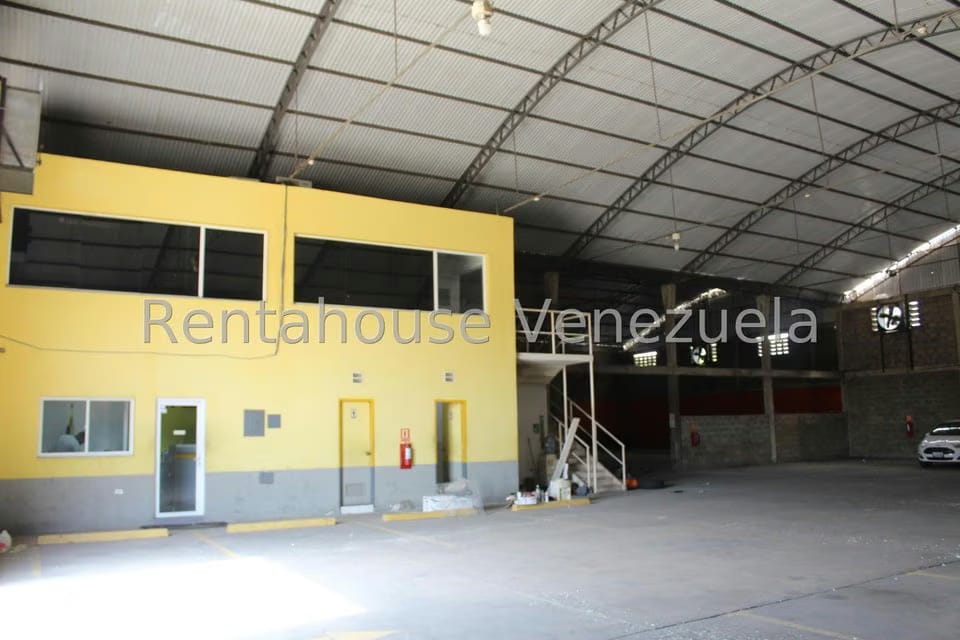 Comercial (Galpon - Deposito) en Venta en Zona Industrial, Anzoategui - 4