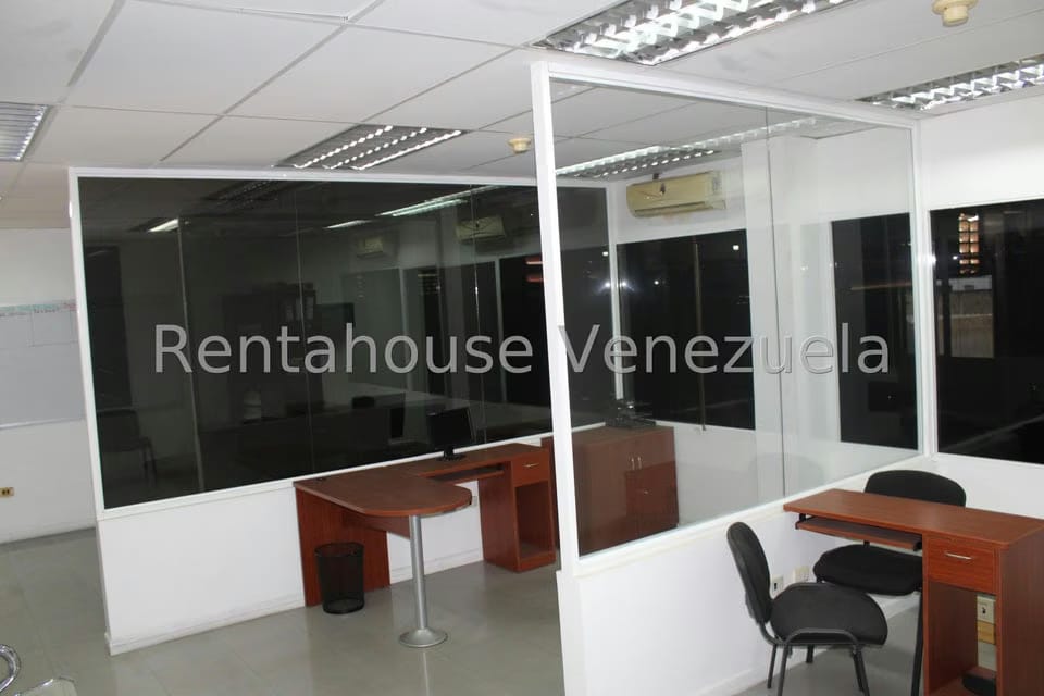 Comercial (Galpon - Deposito) en Venta en Zona Industrial, Anzoategui - 8