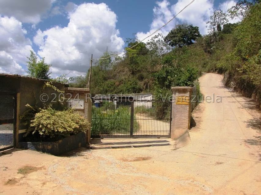 Terreno (Comercial) en Venta en La Union, Distrito Metropolitano