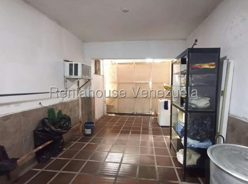 Casa (Multipes Niveles) en Venta en 23 de Enero, Aragua - 24
