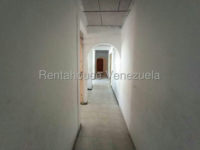 Casa (Multipes Niveles) en Venta en 23 de Enero, Aragua - 30