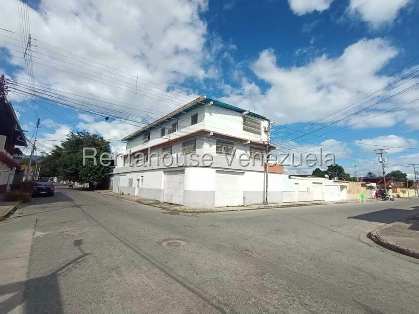 Casa (Multipes Niveles) en Venta en 23 de Enero, Aragua - 59