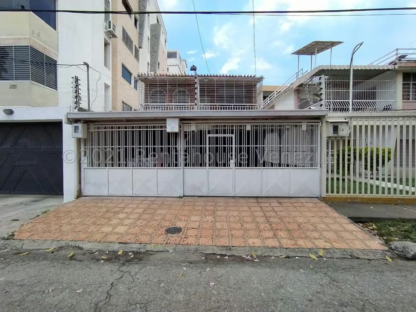 Casa (Duplex) en Venta en La Soledad, Aragua
