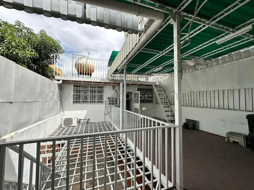 Casa (Duplex) en Venta en La Soledad, Aragua - 35