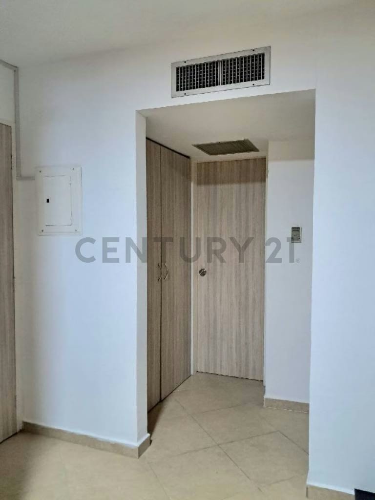 Apartamento en alquiler en Lechería. C.R Marina del Rey - 9
