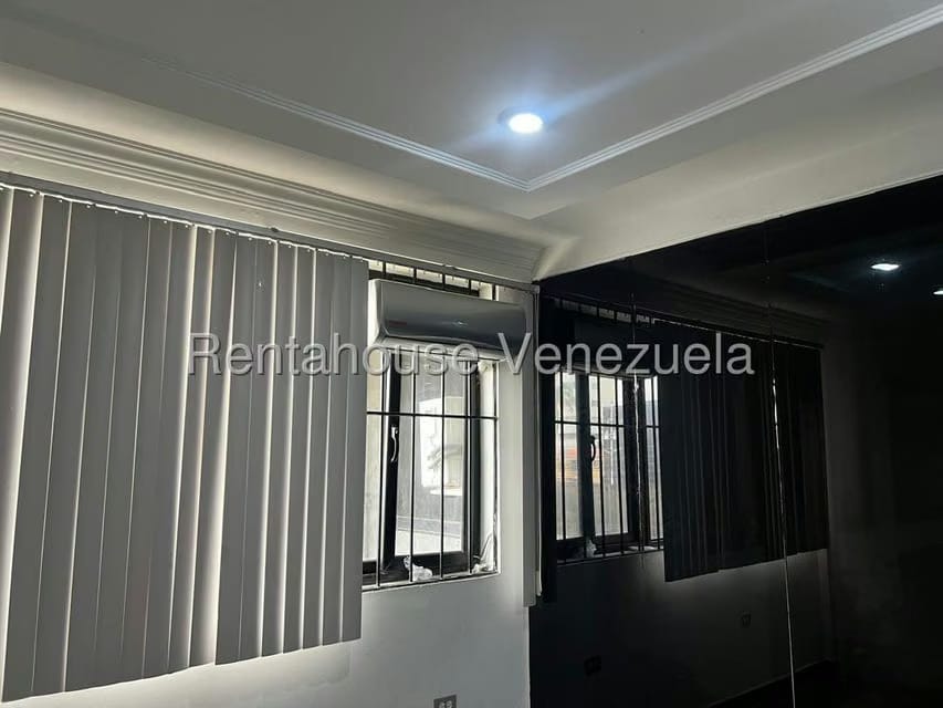 Comercial (Local Comercial) en Alquiler en Zona Este, Lara - 14