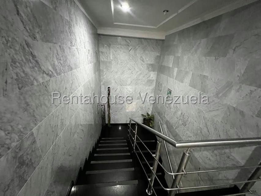 Comercial (Local Comercial) en Alquiler en Zona Este, Lara - 6