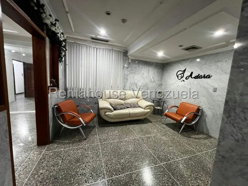 Comercial (Local Comercial) en Alquiler en Zona Este, Lara - 8