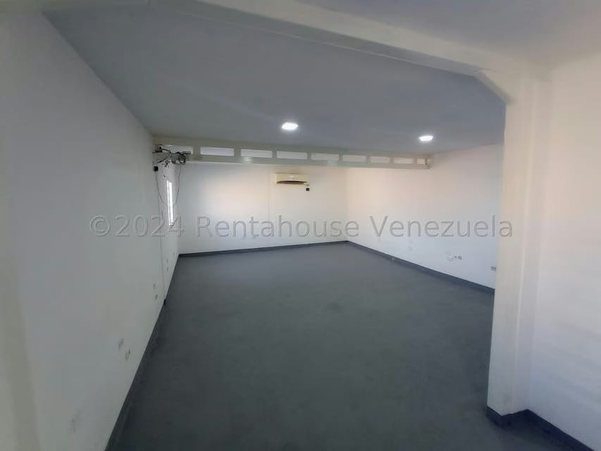 Comercial (Local Comercial) en Alquiler en Centro, Lara - 8