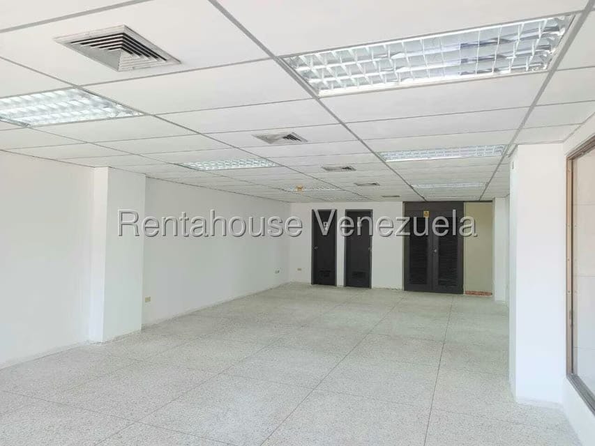Comercial (Local Comercial) en Alquiler en 5 de Julio, Zulia - 3