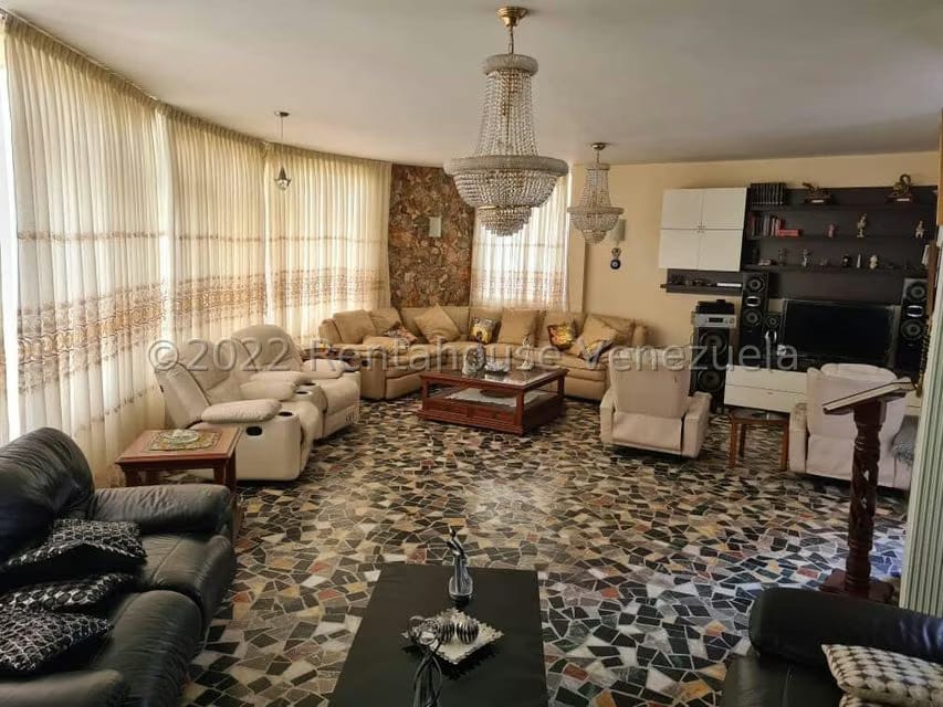 Casa (Multipes Niveles) en Venta en Colinas de Bello Monte, Distrito Metropolitano - 4