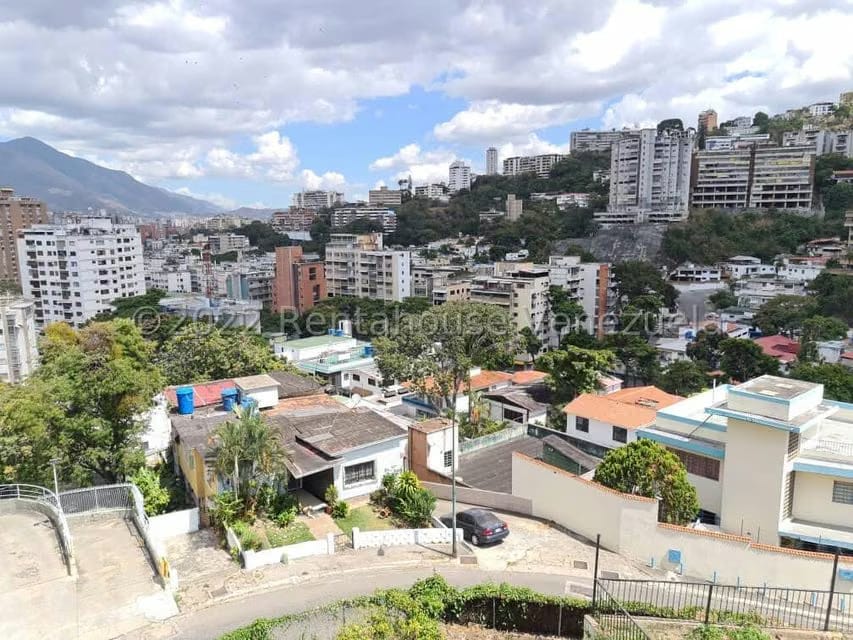 Casa (Multipes Niveles) en Venta en Colinas de Bello Monte, Distrito Metropolitano - 40