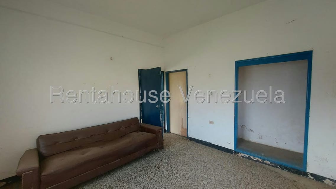 Comercial (Edificio) en Alquiler en Bello Monte, Zulia - 13