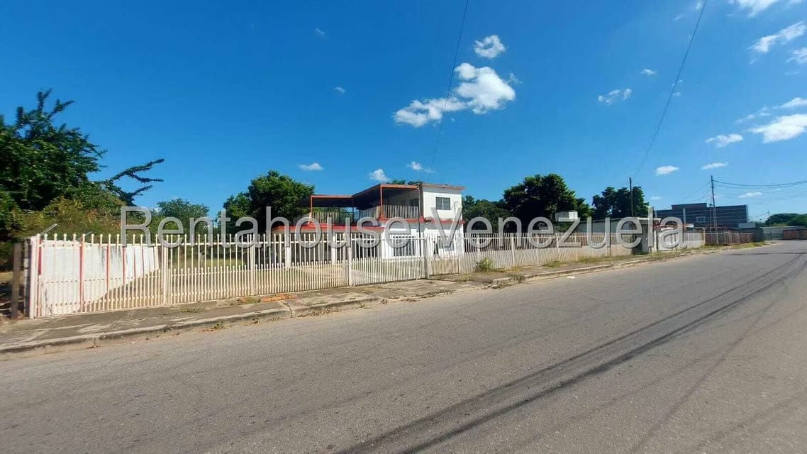 Comercial (Edificio) en Alquiler en Bello Monte, Zulia - 8