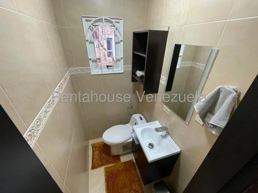 Casa (1 Nivel) en Alquiler en La N, Zulia - 16