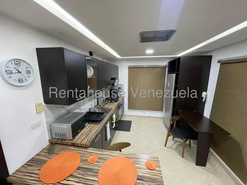 Casa (1 Nivel) en Alquiler en La N, Zulia - 8