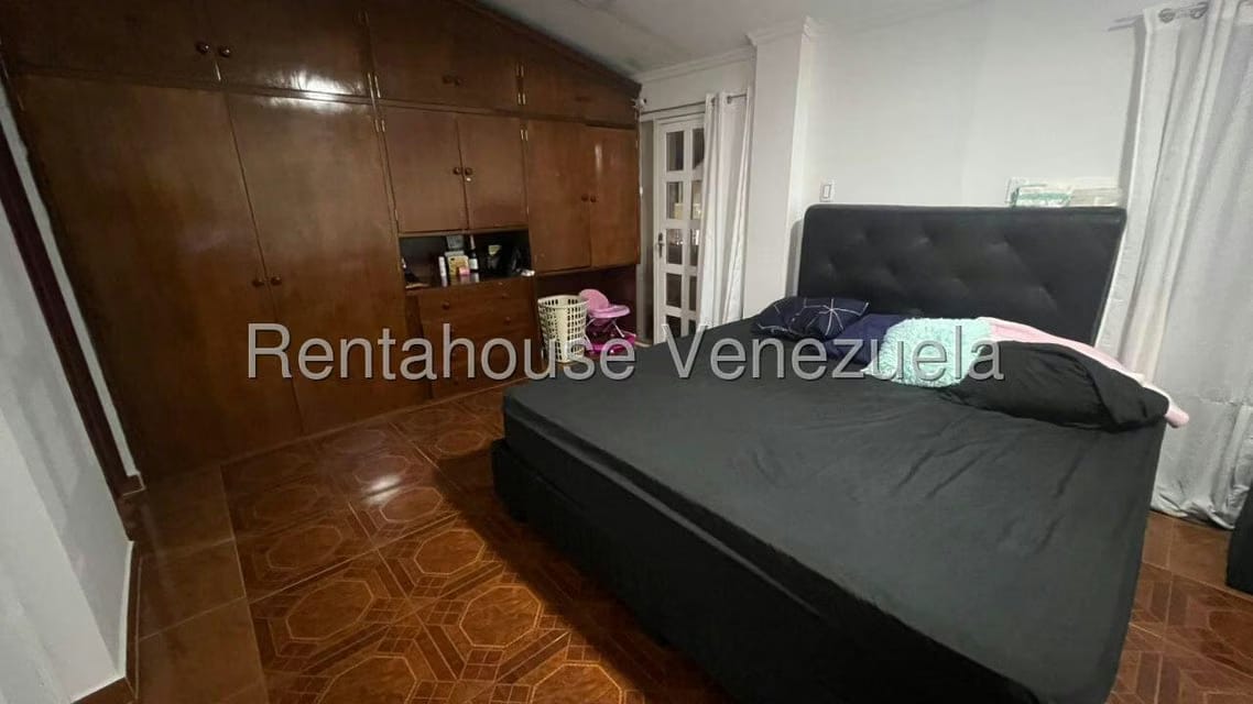 Townhouse (Multiples Niveles) en Venta en Avenida Milagro Norte, Zulia - 12