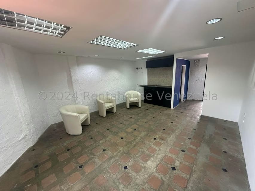 Comercial (Local Comercial) en Alquiler en El Hatillo, Distrito Metropolitano - 10