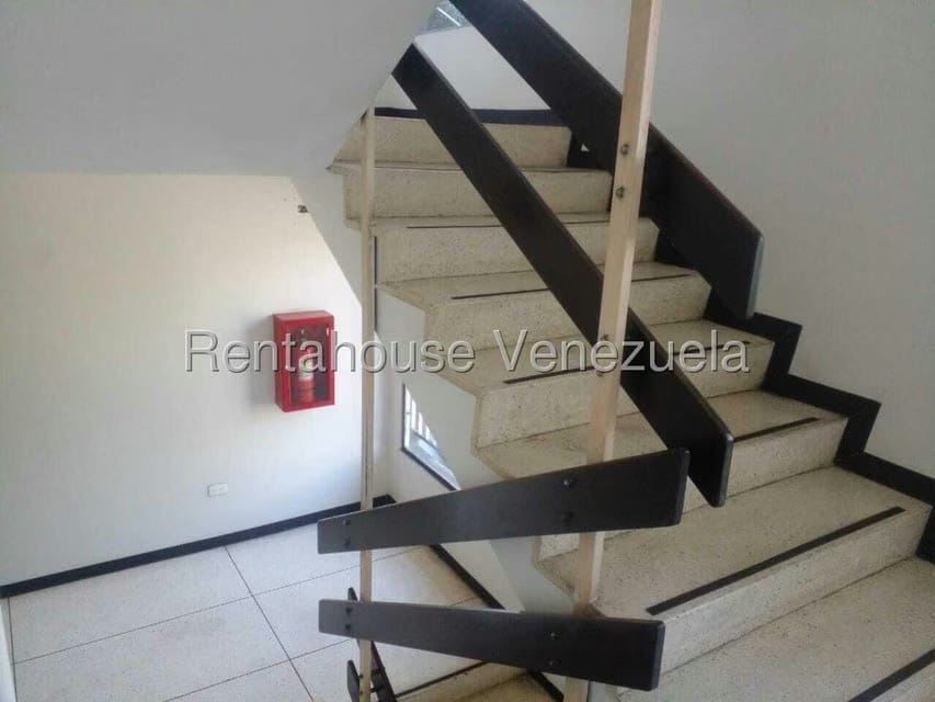Apartamento (1 Nivel) en Venta en Caurimare, Distrito Metropolitano - 2