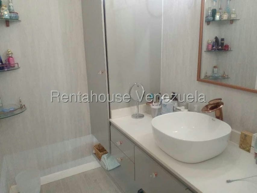 Apartamento (1 Nivel) en Venta en Caurimare, Distrito Metropolitano - 29