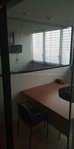 Comercial (Local Comercial) en Alquiler en Los Ruices, Distrito Metropolitano - 12
