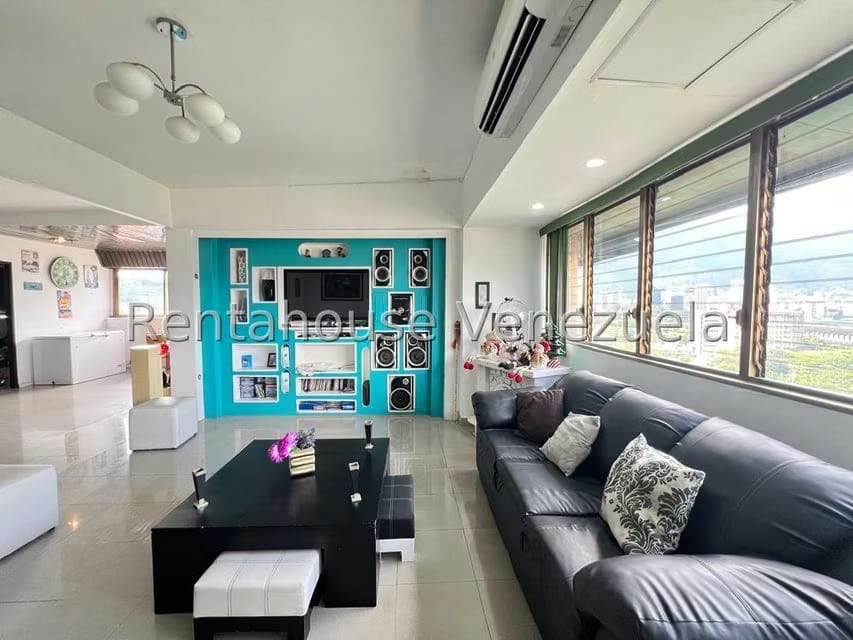 Apartamento (1 Nivel) en Venta en Los Chaguaramos, Distrito Metropolitano - 5