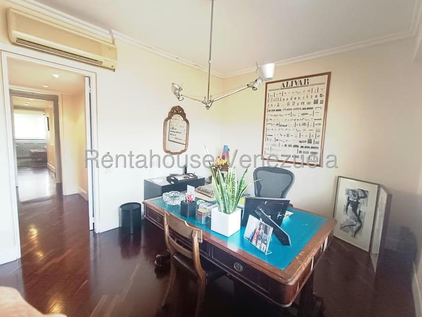 Apartamento (1 Nivel) en Venta en Country Club, Distrito Metropolitano - 16