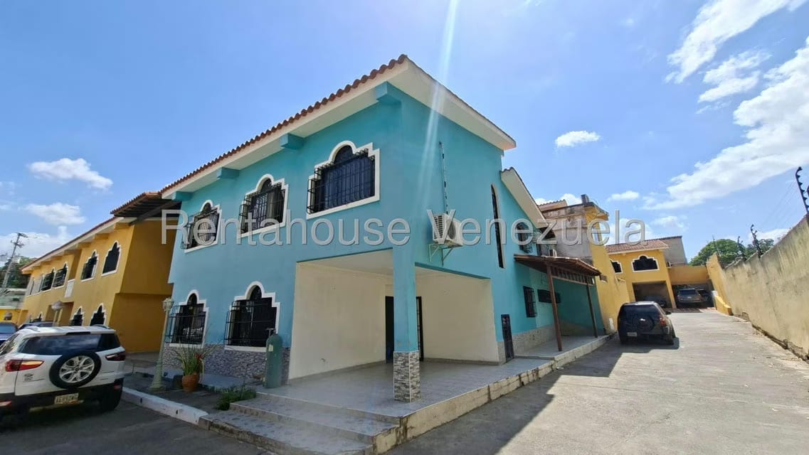 Casa (Duplex) en Venta en Parroquia Concepcion, Lara - 2