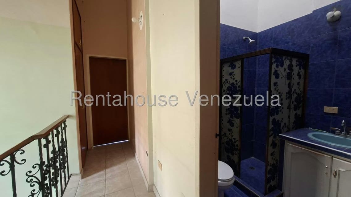 Casa (Duplex) en Venta en Parroquia Concepcion, Lara - 24