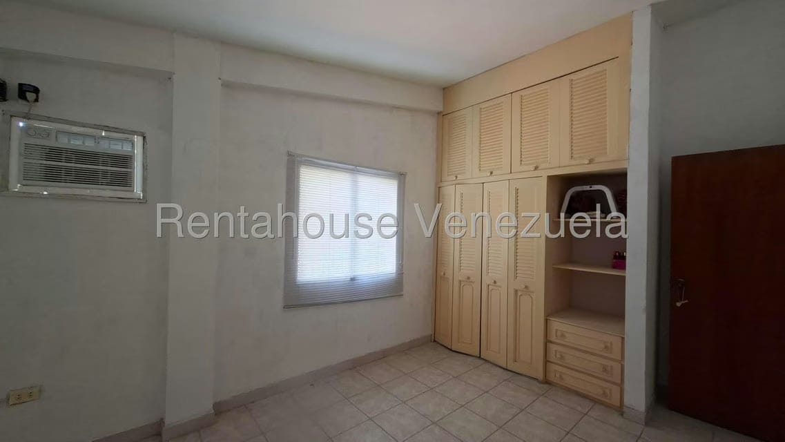 Casa (Duplex) en Venta en Parroquia Concepcion, Lara - 26