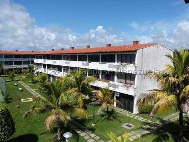 Apartamento (1 Nivel) en Venta en Ciudad Balneario Higuerote, Miranda
