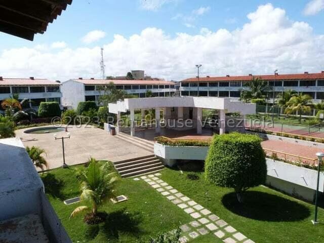 Apartamento (1 Nivel) en Venta en Ciudad Balneario Higuerote, Miranda - 12