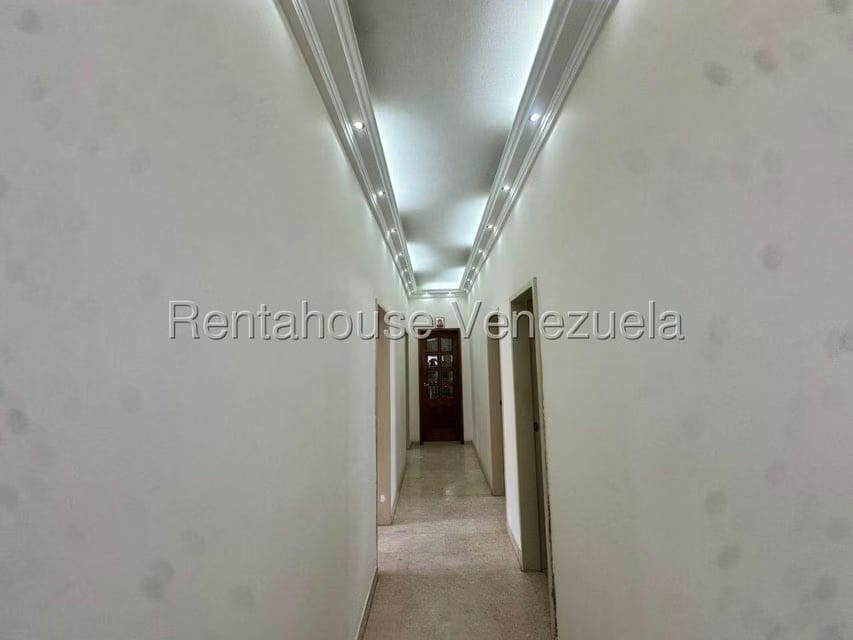 Casa (1 Nivel) en Venta en Vista Alegre, Distrito Metropolitano - 18