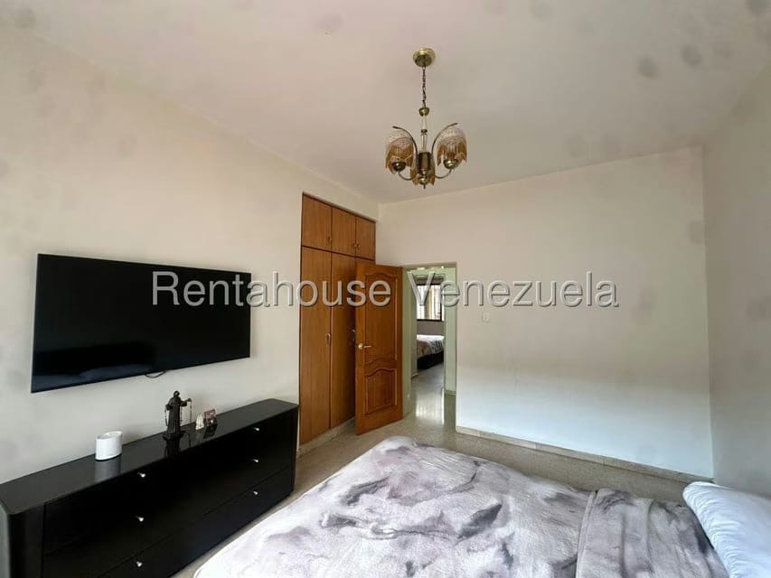 Casa (1 Nivel) en Venta en Vista Alegre, Distrito Metropolitano - 23